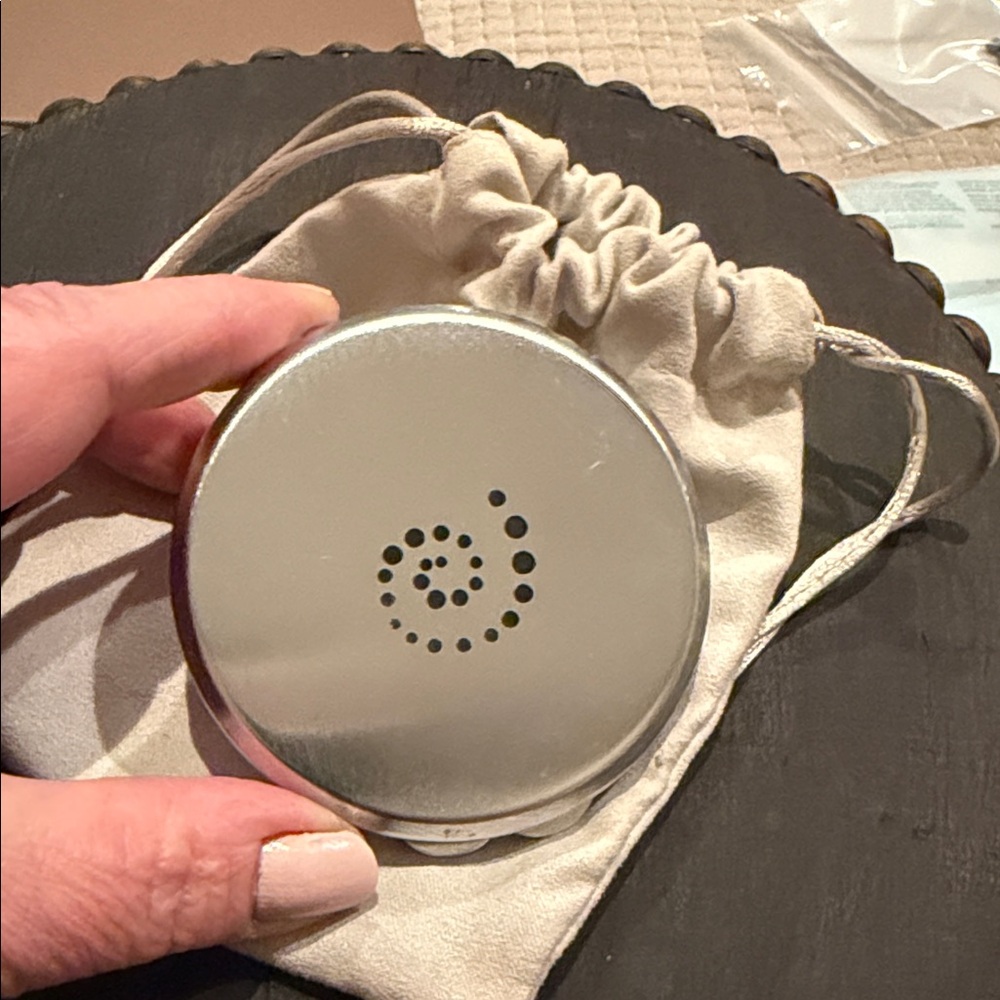 Kameleon ring pop holder